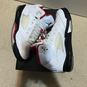 jordan retro 5 fire red